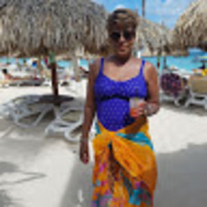 Meet your Posher, Joette